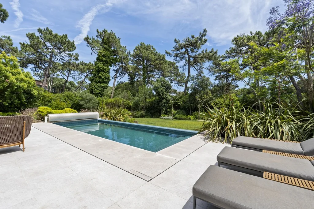 Moradia T6+1 com piscina — Quinta da Marinha, Cascais